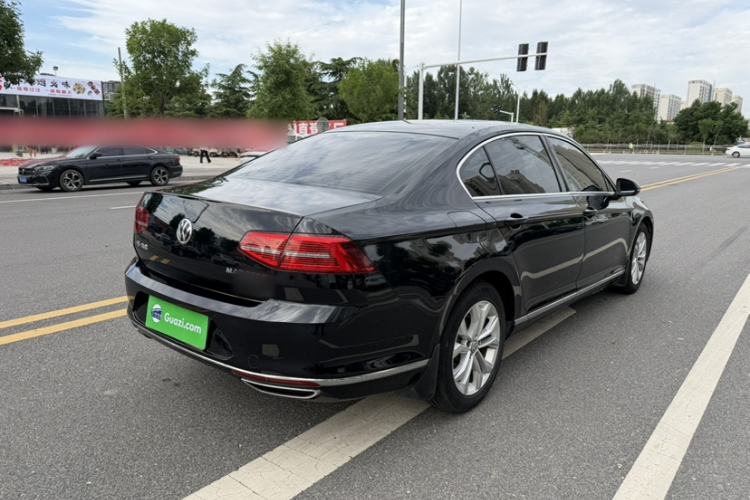 Used Volkswagen Magotan 2017 330TSI DSG Luxury Model Exterior 9