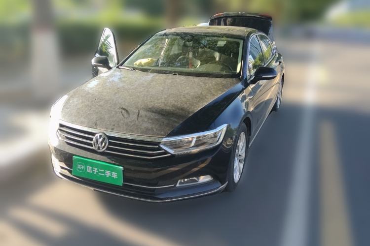 Used Volkswagen Magotan 2017 330TSI DSG Luxury Model Guazi used car, China used car export, Used car for sale, Used  cars, Cheapest cars for sale