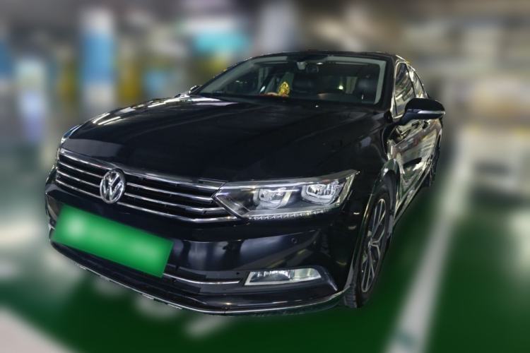 Used Volkswagen Magotan 2017 380TSI DSG Luxury Model Guazi used car, China used car export, Used car for sale, Used cars, Cheapest cars for sale