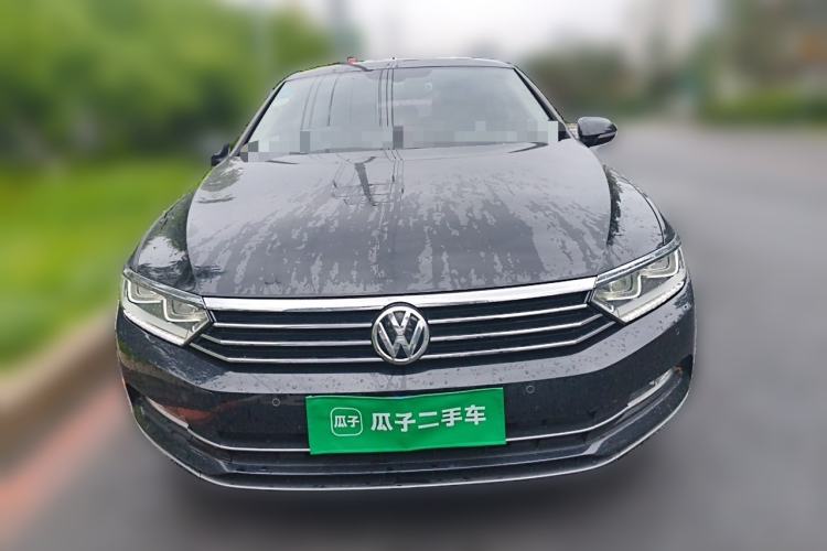 Used Volkswagen Magotan 2017 330TSI DSG Luxury Model Front