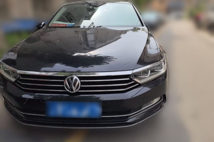 Used Volkswagen Magotan 2017 330TSI DSG Luxury Model Front