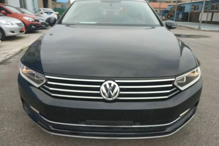 Used Volkswagen Magotan 2017 330TSI DSG Leading Model Front
