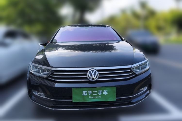 Used Volkswagen Magotan 2017 330TSI DSG Luxury Model Front