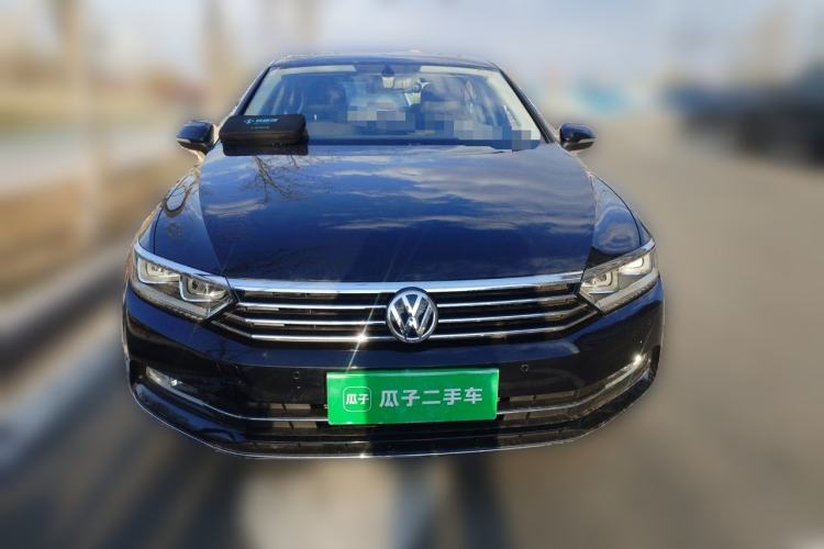 Used Volkswagen Magotan 2017 330TSI DSG Luxury Model Front