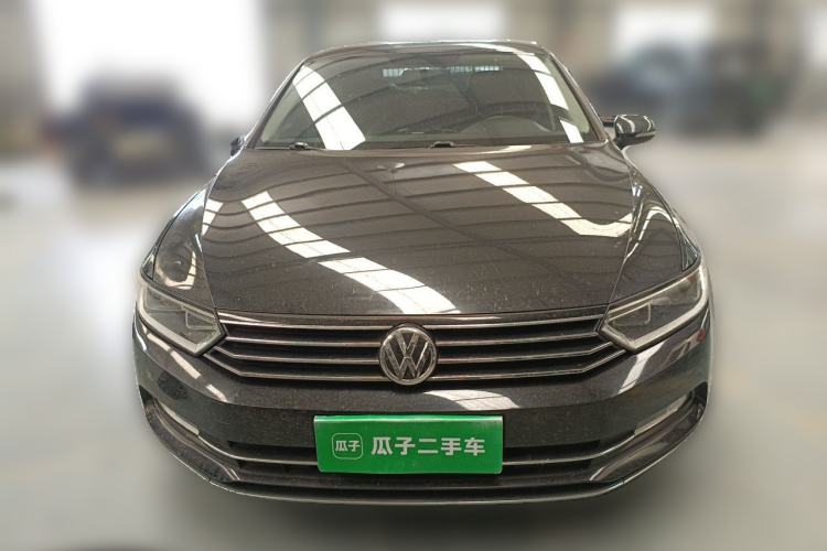 Used Volkswagen Magotan 2017 330TSI DSG Leading Model Front