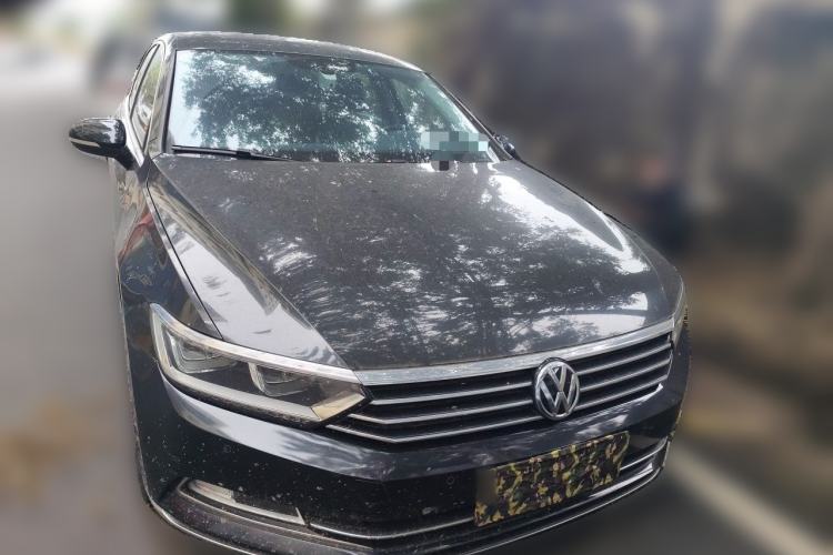 Used Volkswagen Magotan 2017 330TSI DSG Luxury Model Front