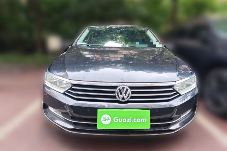 Used Volkswagen Magotan 2017 330TSI DSG Luxury Model Front