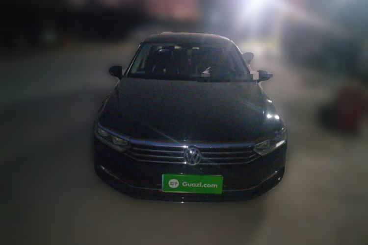 Used Volkswagen Magotan 2017 330TSI DSG Luxury Model Front