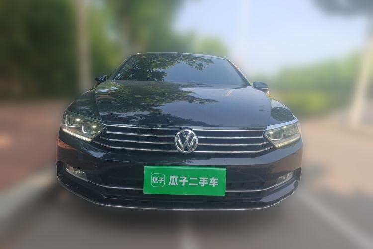 Used Volkswagen Magotan 2017 330TSI DSG Luxury Model Front