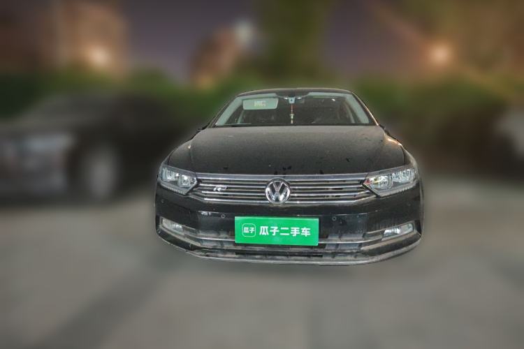 Used Volkswagen Magotan 2017 330TSI DSG Luxury Model Front