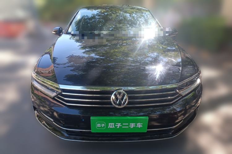 Used Volkswagen Magotan 2017 330TSI DSG Luxury Model Front