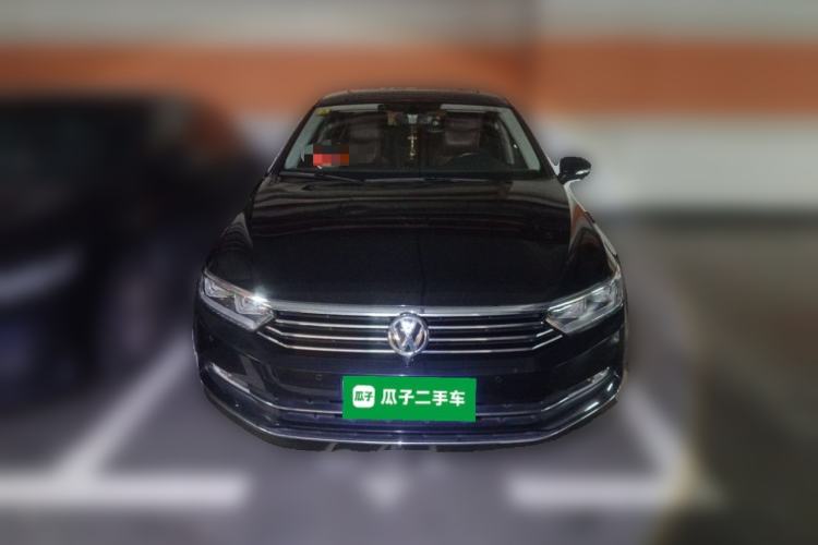 Used Volkswagen Magotan 2017 330TSI DSG Luxury Model Front
