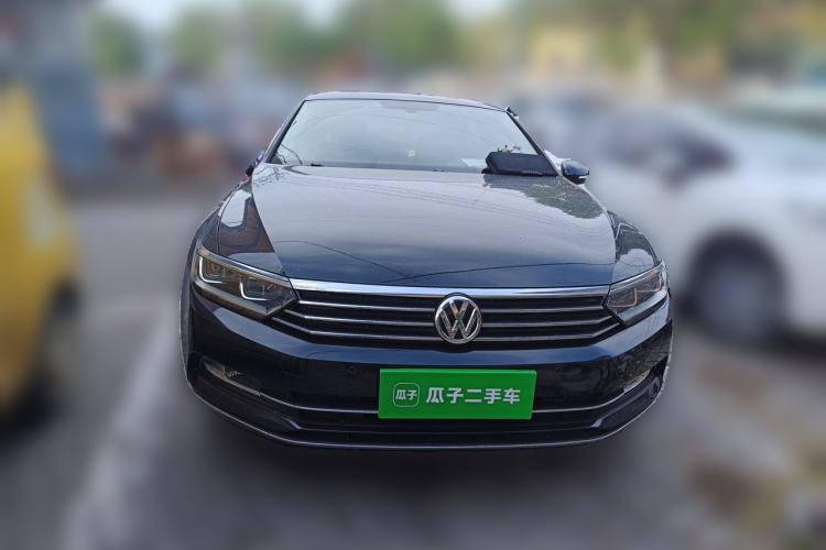 Used Volkswagen Magotan 2017 330TSI DSG Luxury Model Front