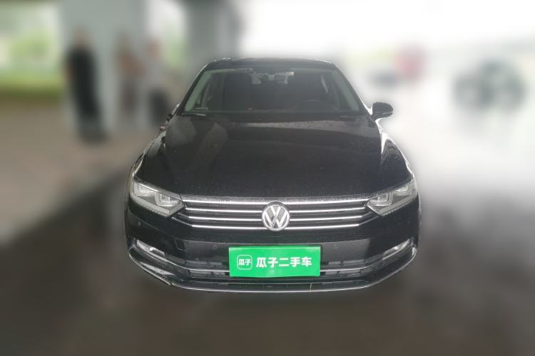 Used Volkswagen Magotan 2017 330TSI DSG Luxury Model Front