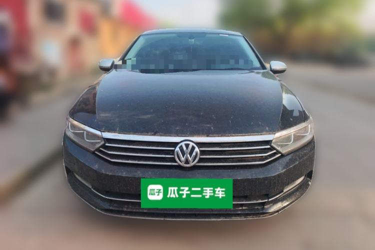 Used Volkswagen Magotan 2017 330TSI DSG Luxury Model Front