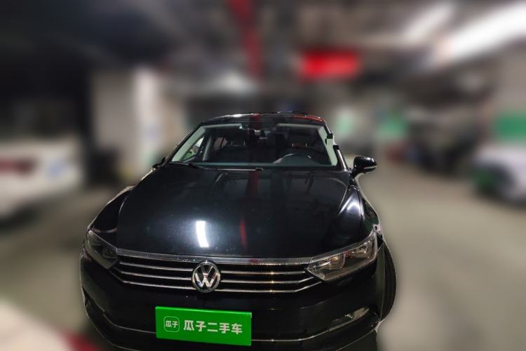 Used Volkswagen Magotan 2017 330TSI DSG Luxury Model Front