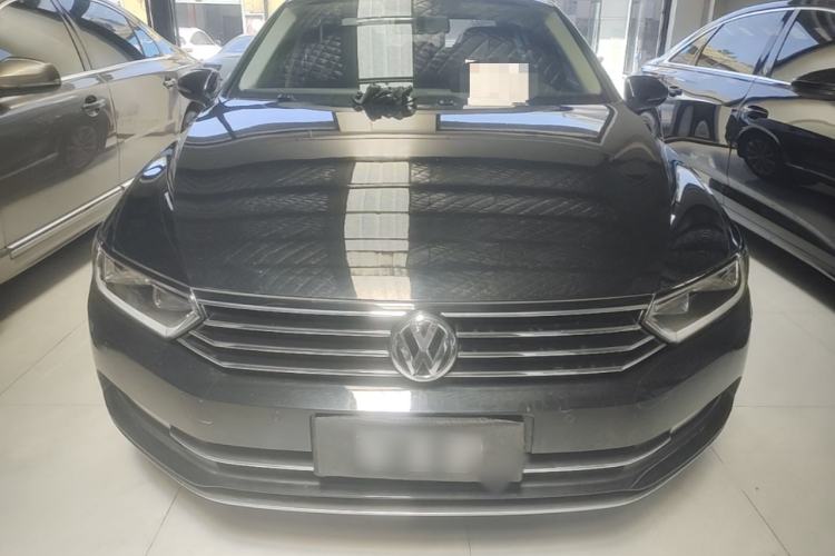 Used Volkswagen Magotan 2017 330TSI DSG Leading Model Front