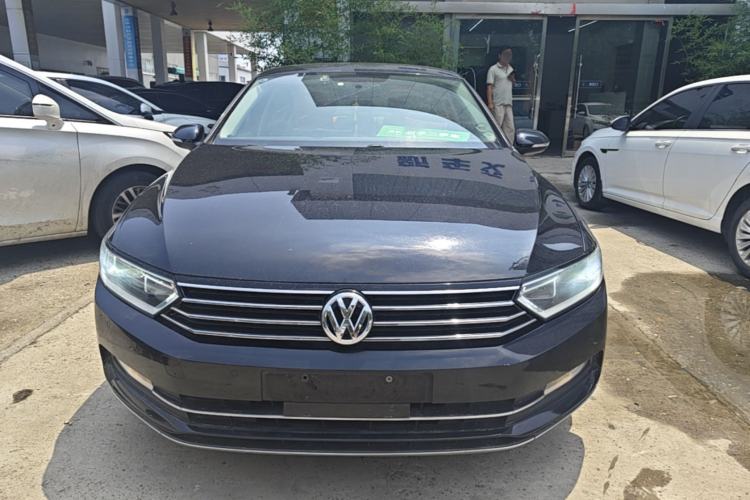 Used Volkswagen Magotan 2017 280TSI DSG Leading Edition Front