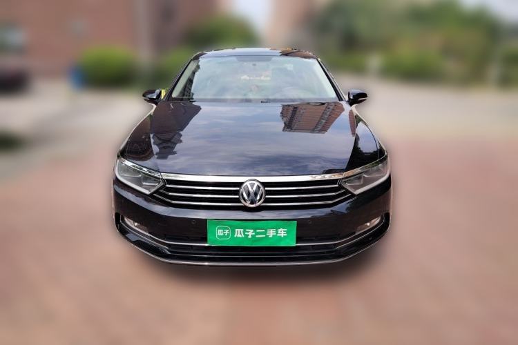 Used Volkswagen Magotan 2017 280TSI DSG Comfort Model Front