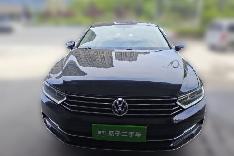 Used Volkswagen Magotan 2017 280TSI DSG Comfort Model Front