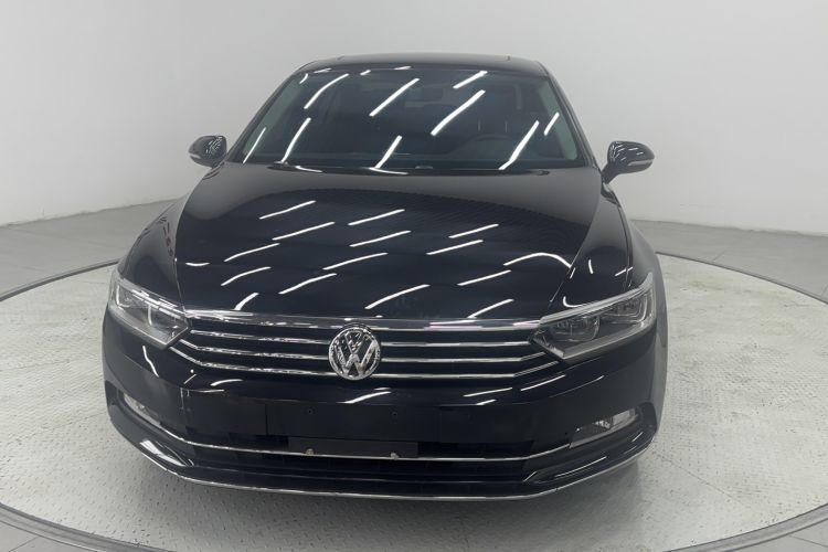 Used Volkswagen Magotan 2017 380TSI DSG Luxury Model Front