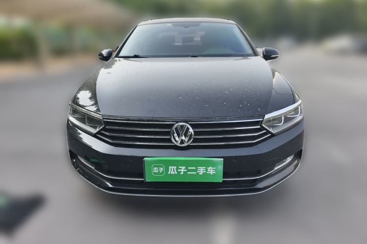 Used Volkswagen Magotan 2017 330TSI DSG Luxury Model Front