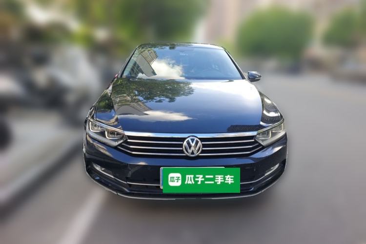 Used Volkswagen Magotan 2017 330TSI DSG Luxury Model Front