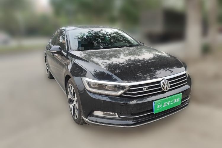 Used Volkswagen Magotan 2017 380TSI DSG Prestige Edition Front Right 45 Deg