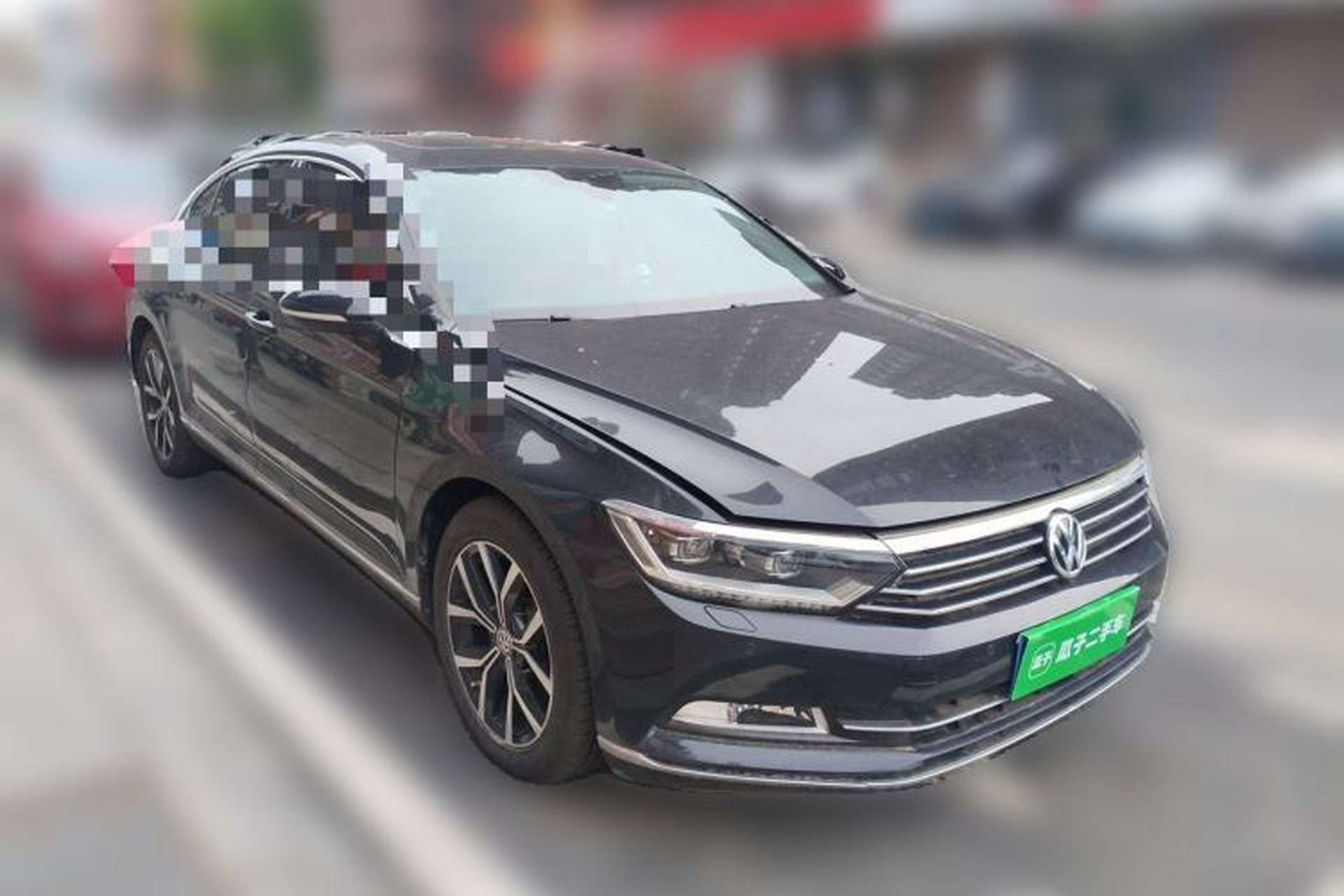 Used Volkswagen Magotan 2017 330TSI DSG Luxury Model Front Right 45 Deg