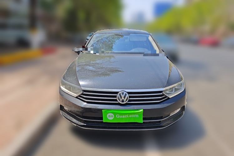 Used Volkswagen Magotan 2017 330TSI DSG Luxury Model Front