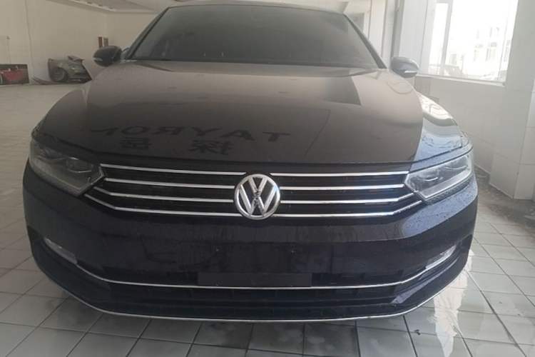 Used Volkswagen Magotan 2017 330TSI DSG Leading Model Front