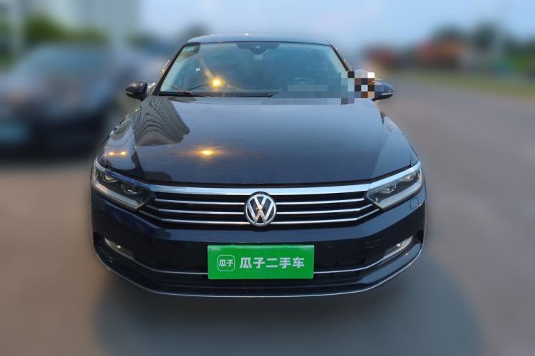 Used Volkswagen Magotan 2017 330TSI DSG Luxury Model Front