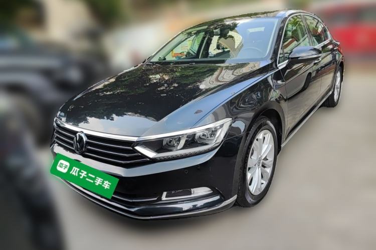 Used Volkswagen Magotan 2017 380TSI DSG Luxury Model Front