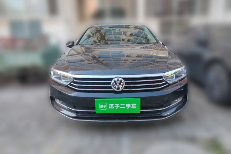 Used Volkswagen Magotan 2017 330TSI DSG Luxury Model Front