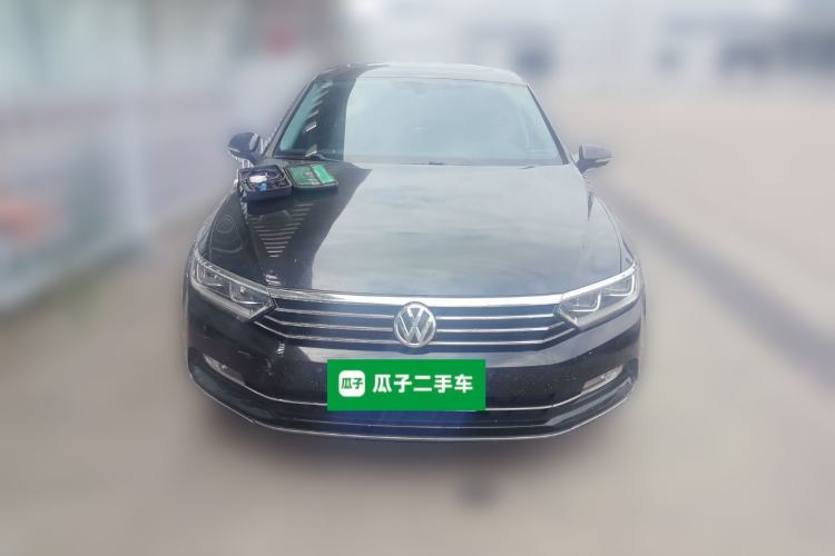 Used Volkswagen Magotan 2017 330TSI DSG Luxury Model Front