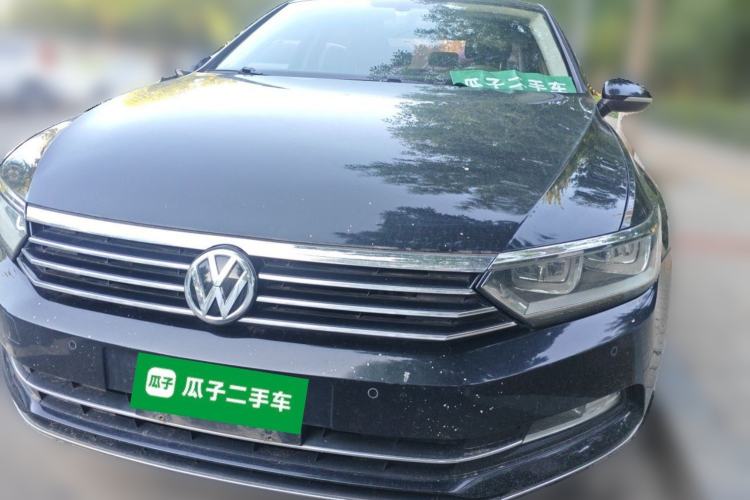 Used Volkswagen Magotan 2017 330TSI DSG Luxury Model Front