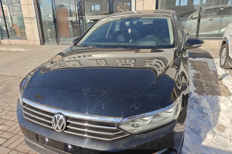 Used Volkswagen Magotan 2017 330TSI DSG Luxury Model Front