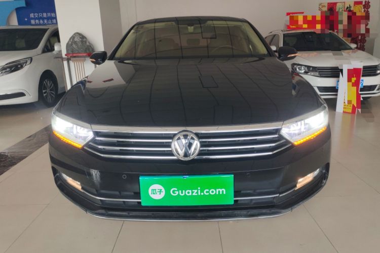 Used Volkswagen Magotan 2017 330TSI DSG Luxury Model Front