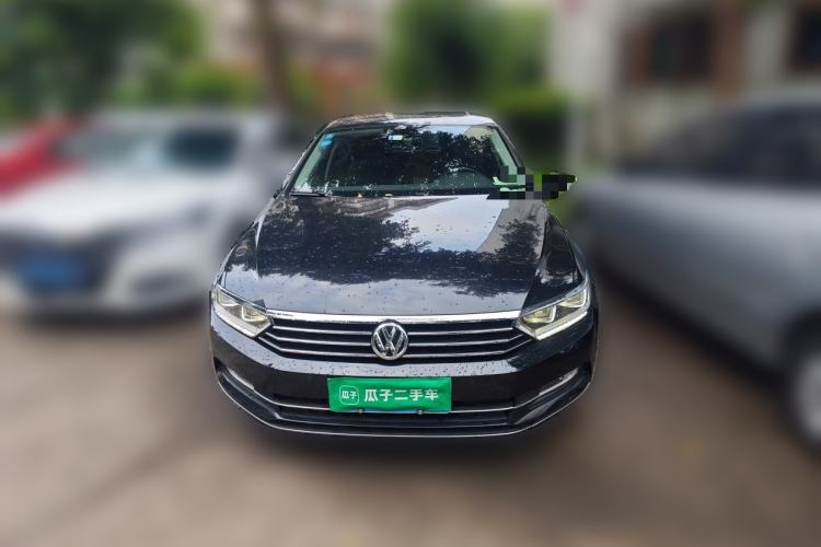 Used Volkswagen Magotan 2017 330TSI DSG Luxury Model Front
