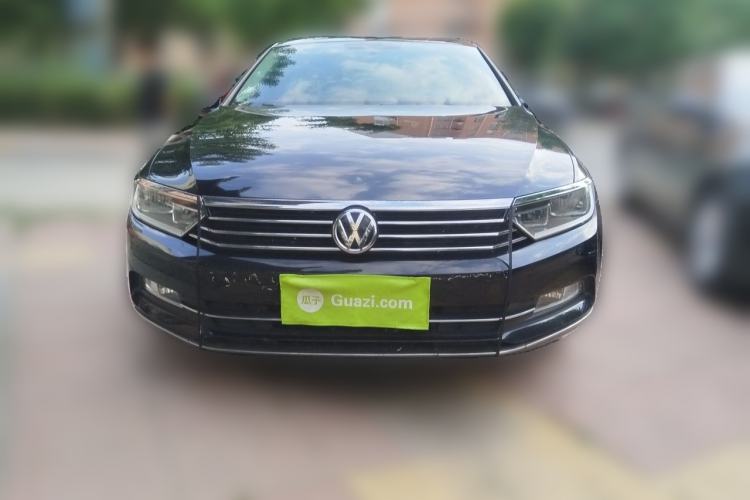 Used Volkswagen Magotan 2017 280TSI DSG Comfort Model Front