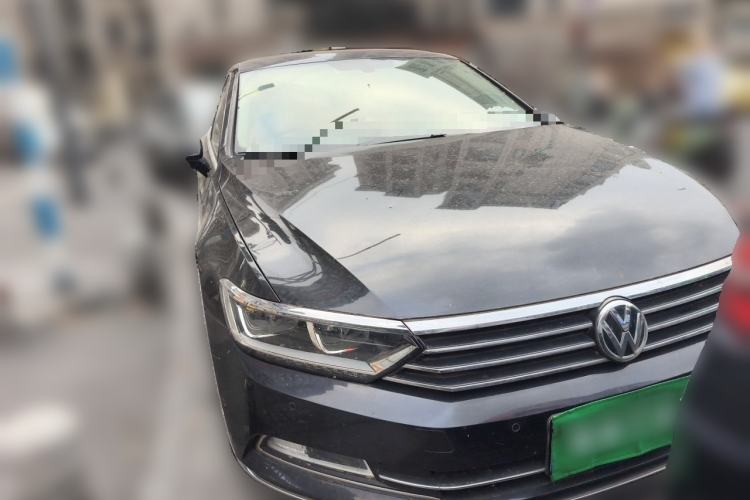 Used Volkswagen Magotan 2017 330TSI DSG Luxury Model Front