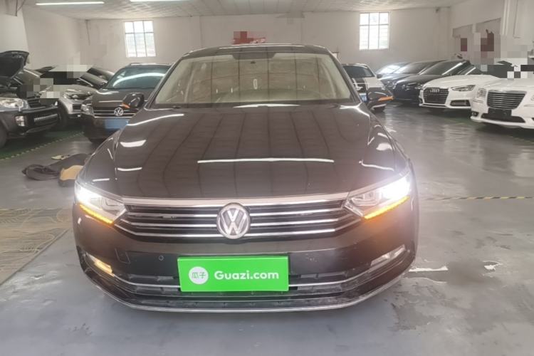 Used Volkswagen Magotan 2017 330TSI DSG Leading Model Front
