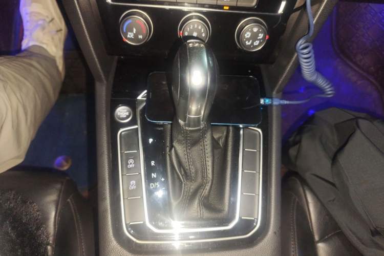Used Volkswagen Magotan 2017 330TSI DSG Leading Model Gear Lever