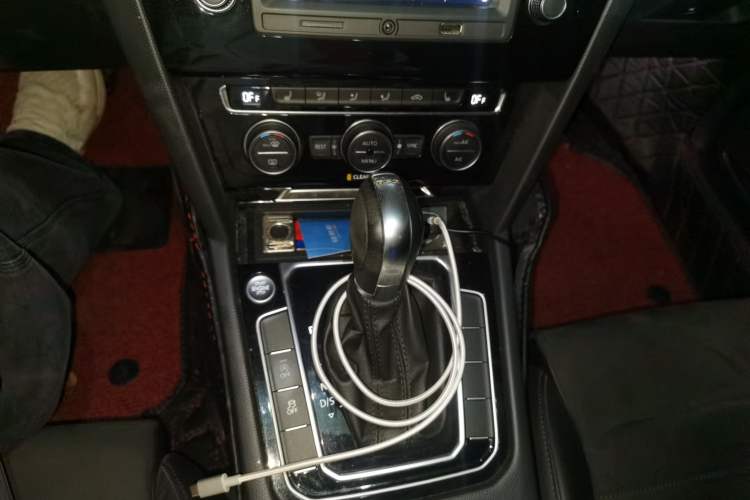 Used Volkswagen Magotan 2017 330TSI DSG Luxury Model Gear Lever