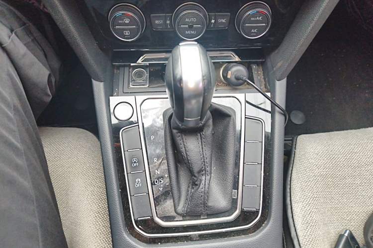 Used Volkswagen Magotan 2017 330TSI DSG Luxury Model Gear Lever