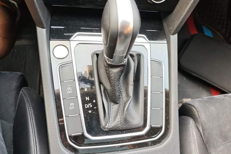Used Volkswagen Magotan 2017 330TSI DSG Luxury Model Gear Lever