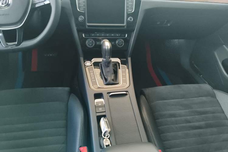 Used Volkswagen Magotan 2017 330TSI DSG Luxury Model Gear Lever