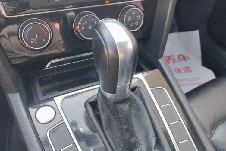 Used Volkswagen Magotan 2017 330TSI DSG Leading Model Gear Lever