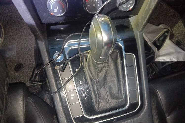 Used Volkswagen Magotan 2017 330TSI DSG Leading Model Gear Lever