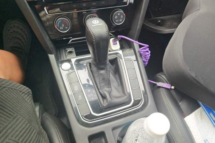 Used Volkswagen Magotan 2017 330TSI DSG Leading Model Gear Lever